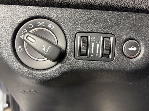 Used 2017 Chrysler 300 Touring w/ Value Package RWD image 30