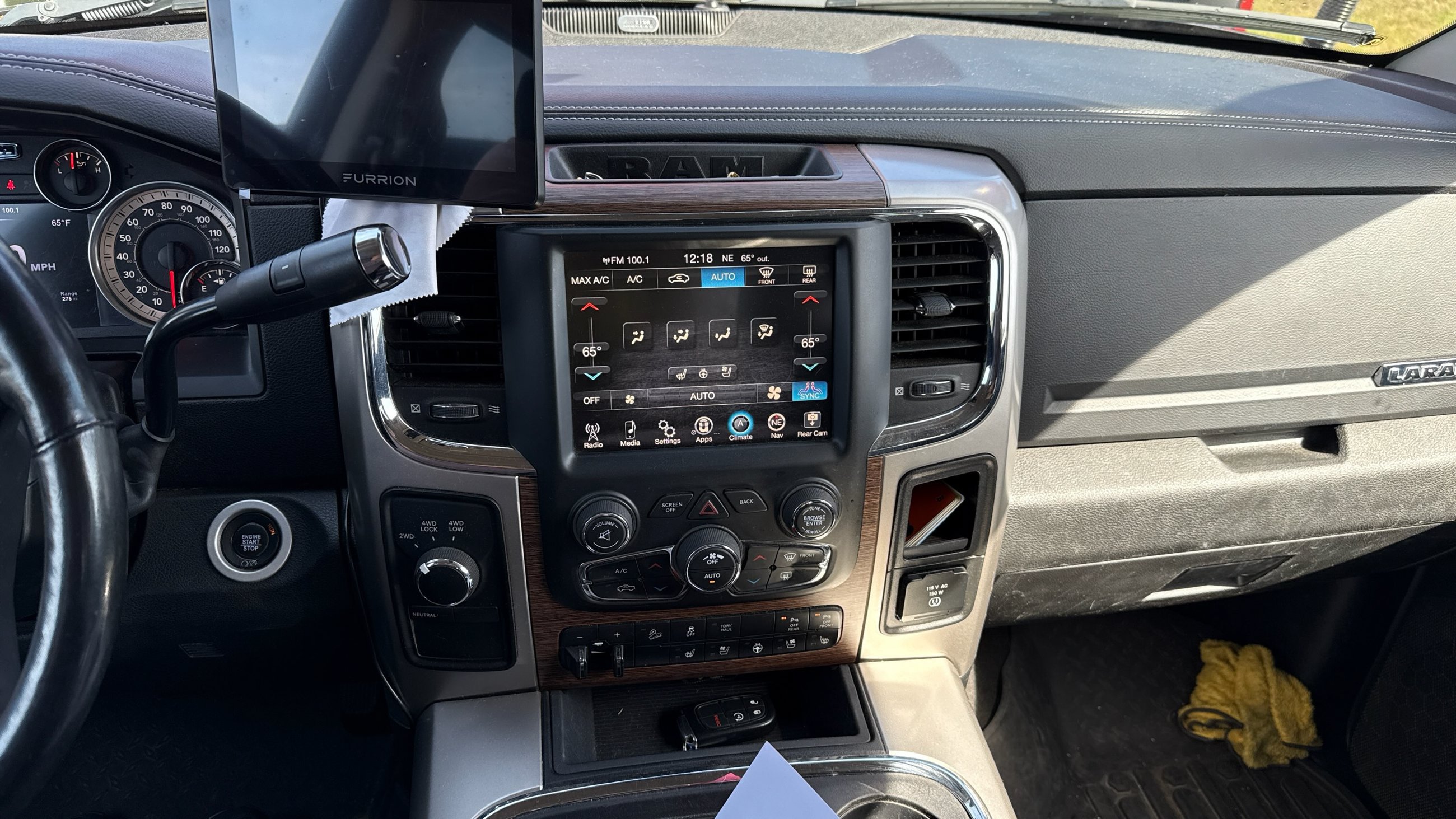 Used 2017 RAM 2500 Laramie w/ Sport Appearance Group AWD/4WD image 5