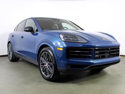 Certified 2026 Porsche Cayenne S AWD/4WD image 9