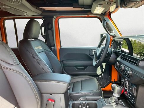 New 2025 Jeep Wrangler Unlimited Rubicon 392 image 15