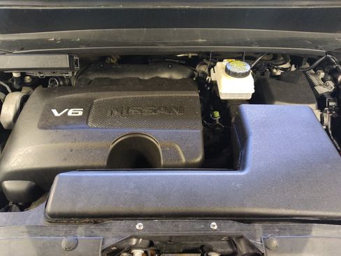 Used 2019 Nissan Pathfinder SL FWD image 30