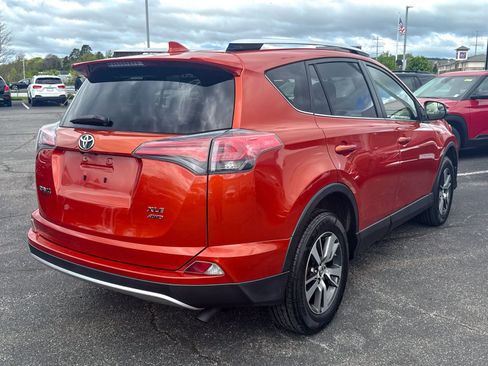 Used 2016 Toyota RAV4 XLE AWD/4WD image 8
