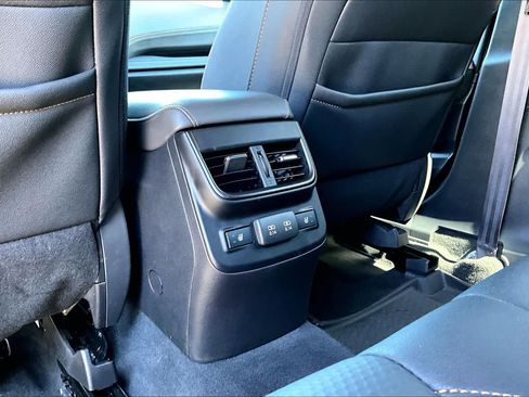 Used 2022 Subaru Outback Wilderness AWD/4WD image 36