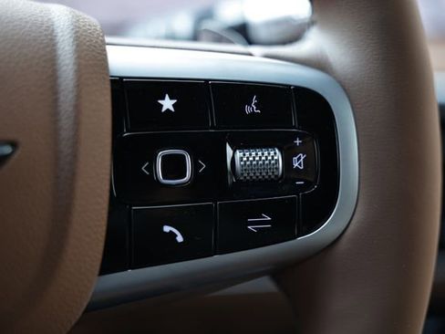 New 2026 Genesis GV70 2.5T Advanced AWD/4WD image 34