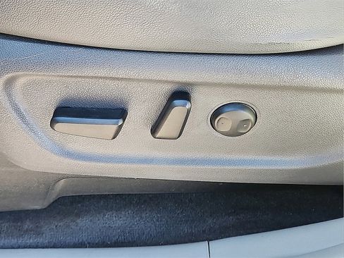 Used 2018 Kia Sedona EX image 22