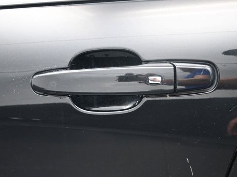 Used 2021 Chevrolet Equinox LT image 17