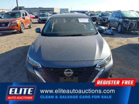 Used 2024 Nissan Sentra SV w/ SV Premium Package image 23