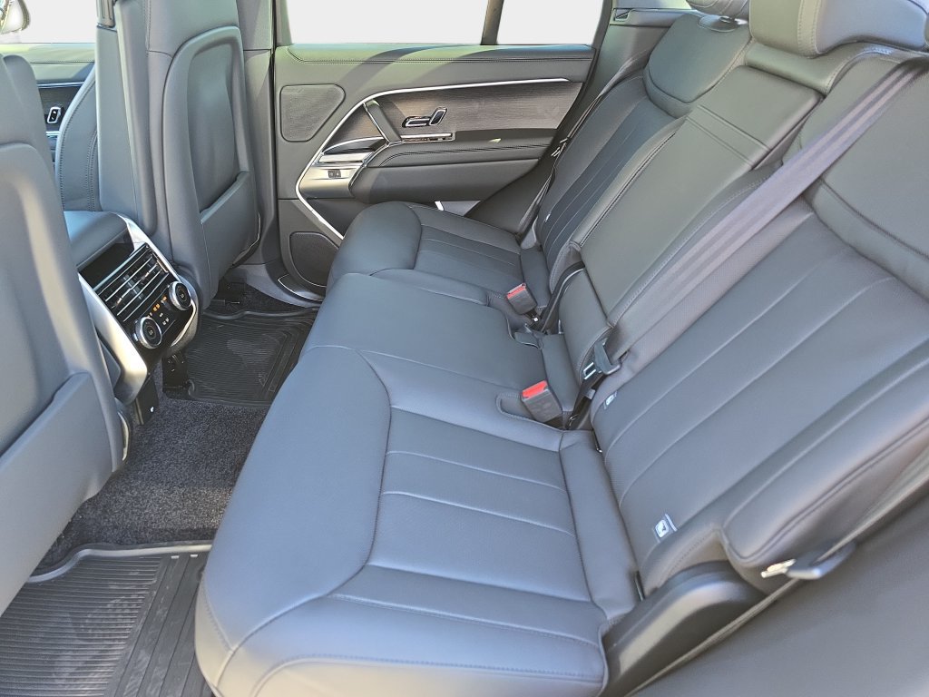 New 2027 Land Rover Range Rover SE AWD/4WD image 15