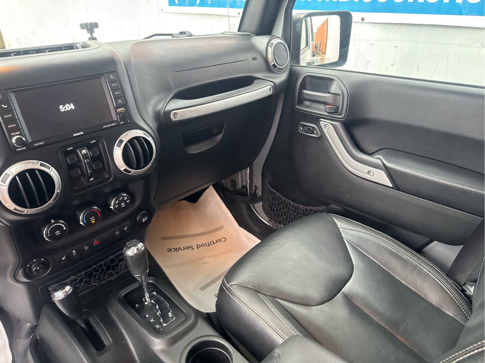Used 2017 Jeep Wrangler Unlimited Rubicon AWD/4WD image 22