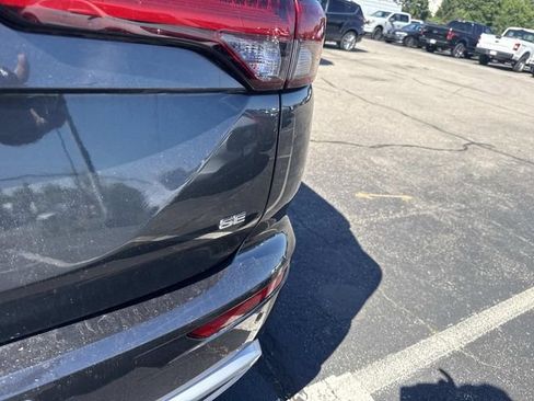 Used 2024 Mitsubishi Outlander SE AWD/4WD image 7