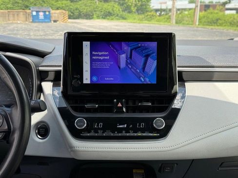 Used 2023 Toyota Corolla XSE FWD image 18