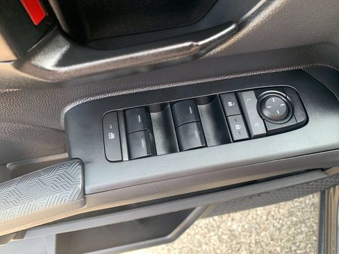 Used 2024 Toyota Tacoma SR w/ SR Upgrade Package AWD/4WD image 13