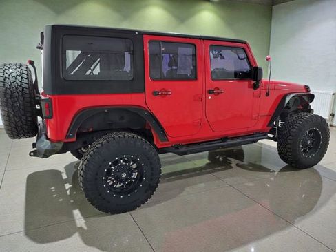 Used 2015 Jeep Wrangler Unlimited Sport image 15