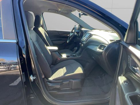 Used 2021 Chevrolet Equinox LT image 11
