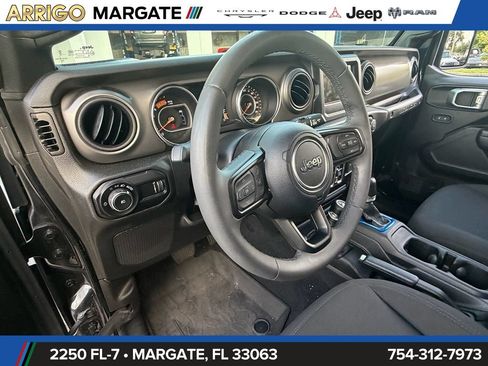 Used 2023 Jeep Wrangler Unlimited Sport AWD/4WD image 10