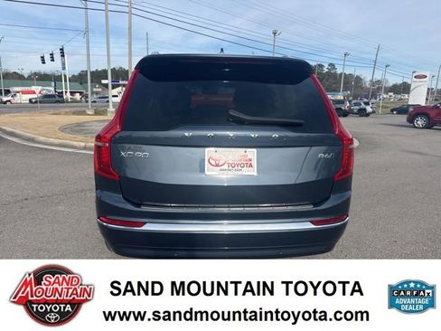 Used 2024 Volvo XC90 B6 Core w/ Protection Package Premier image 4