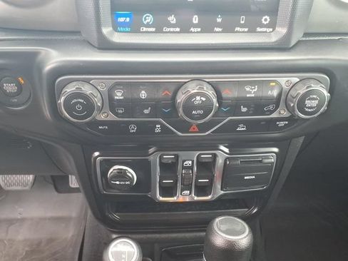 Certified 2022 Jeep Wrangler Unlimited Sahara w/ Cold Weather Group AWD/4WD image 26