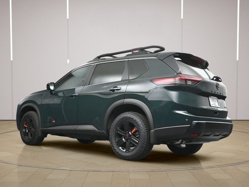 Certified 2026 Nissan Rogue SV w/ Rock Creek Premium Package AWD/4WD image 28
