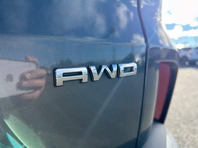 Used 2025 Ford Escape Active AWD/4WD image 10