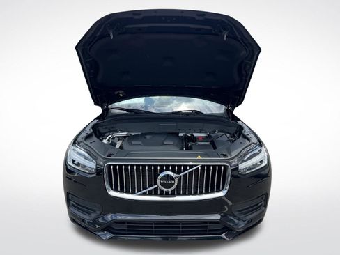 Used 2020 Volvo XC90 T5 Momentum w/ Protection Package Premier FWD image 17