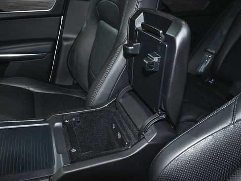 Used 2023 Jaguar F-PACE S AWD/4WD image 48