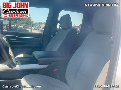 Used 2024 RAM 1500 Big Horn AWD/4WD image 33