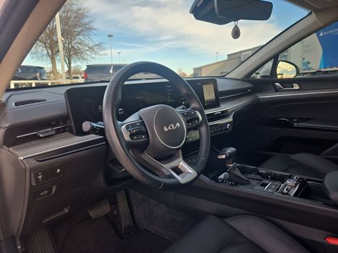 Used 2025 Kia K5 EX image 2