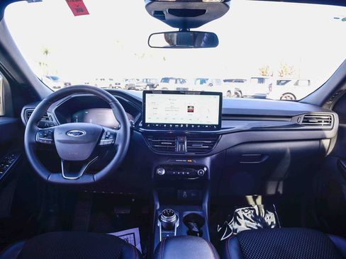 Used 2025 Ford Escape ST-Line w/ Equipment Group 301A image 12