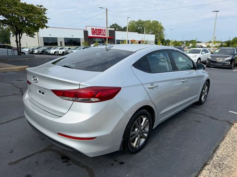 Used 2018 Hyundai Elantra SEL FWD image 7