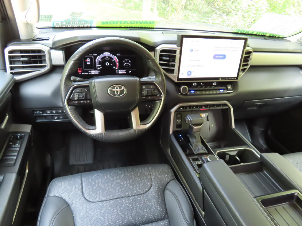 Used 2024 Toyota Tundra Limited AWD/4WD image 4