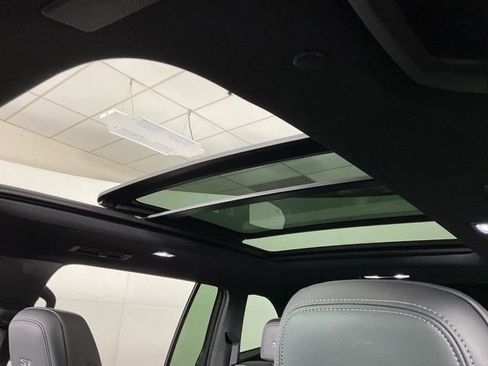 New 2026 Buick Enclave Sport Touring w/ Power Package FWD image 21