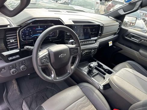 Certified 2023 Chevrolet Silverado 1500 ZR2 w/ Technology Package image 18