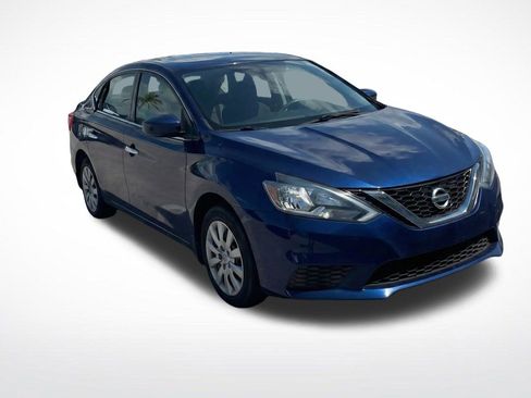 Used 2017 Nissan Sentra S image 3