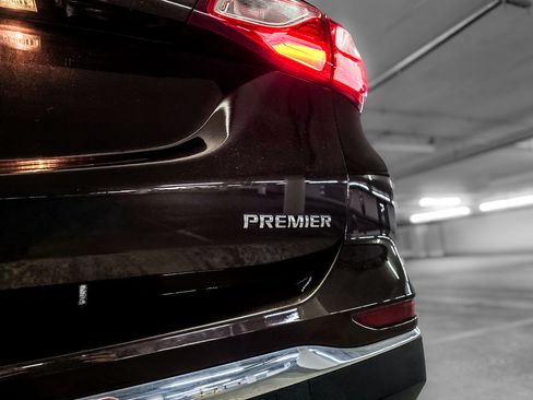 Used 2020 Chevrolet Equinox Premier FWD image 11