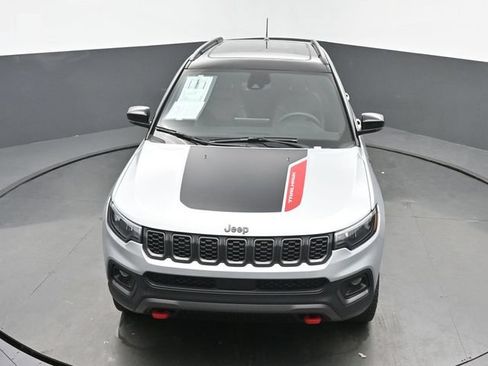 Used 2024 Jeep Compass Trailhawk w/ Sun and Sound Group AWD/4WD image 38