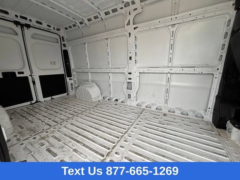 Used 2025 RAM ProMaster 2500 w/ Convenience Group FWD image 20