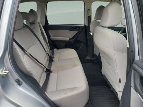 Used 2014 Subaru Forester 2.5i Premium w/ All-Weather Package image 9