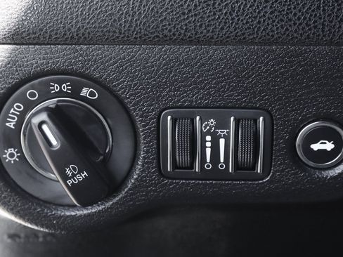 Used 2022 Chrysler 300 Touring L w/ Popular Equipment Group image 22