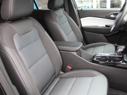 New 2026 Chevrolet Trax LT image 15