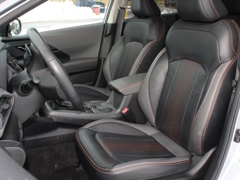 Used 2024 Subaru Crosstrek 2.5i Limited w/ Crosstrek Mirror Package image 15