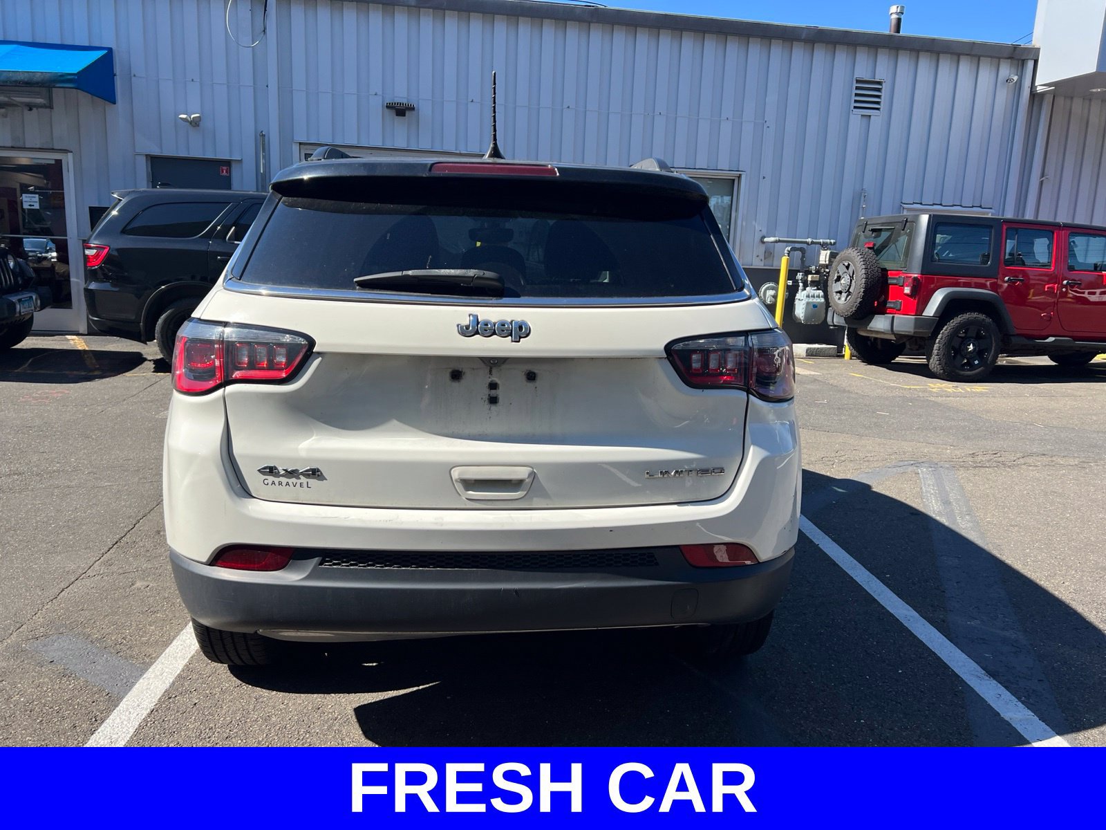 Used 2017 Jeep Compass Limited AWD/4WD image 3