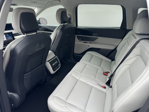 New 2026 Lincoln Nautilus Premier w/ Equipment Group 102A image 10