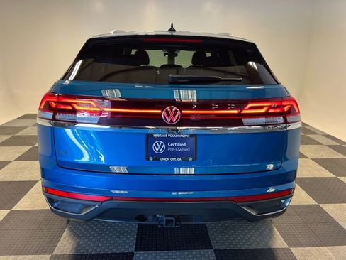 Used 2024 Volkswagen Atlas Cross Sport SE image 4