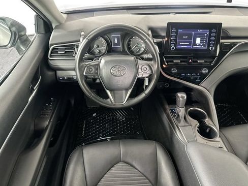 Used 2023 Toyota Camry SE FWD image 10