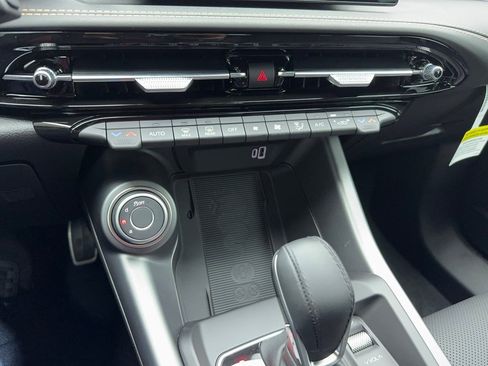 New 2025 Alfa Romeo Tonale w/ Premium Package image 26