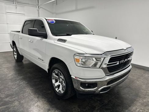 Used 2019 RAM 1500 Big Horn AWD/4WD image 3