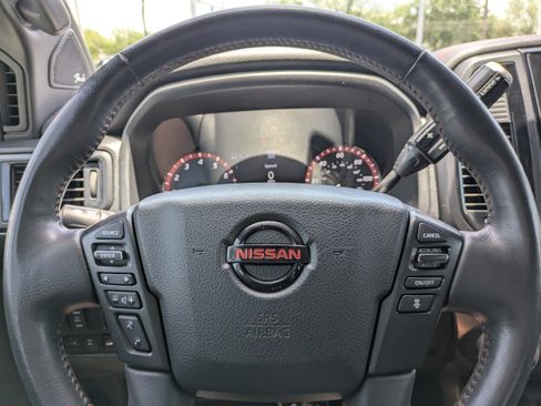Used 2021 Nissan Titan PRO-4X w/ Pro-4x Convenience Package AWD/4WD image 28