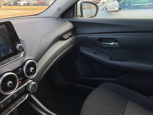 Used 2024 Nissan Sentra SV image 33