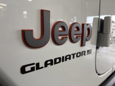 New 2026 Jeep Gladiator Mojave AWD/4WD image 13