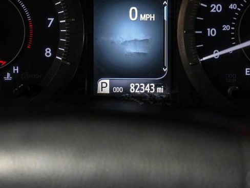 Used 2017 Toyota Sienna XLE Premium image 21